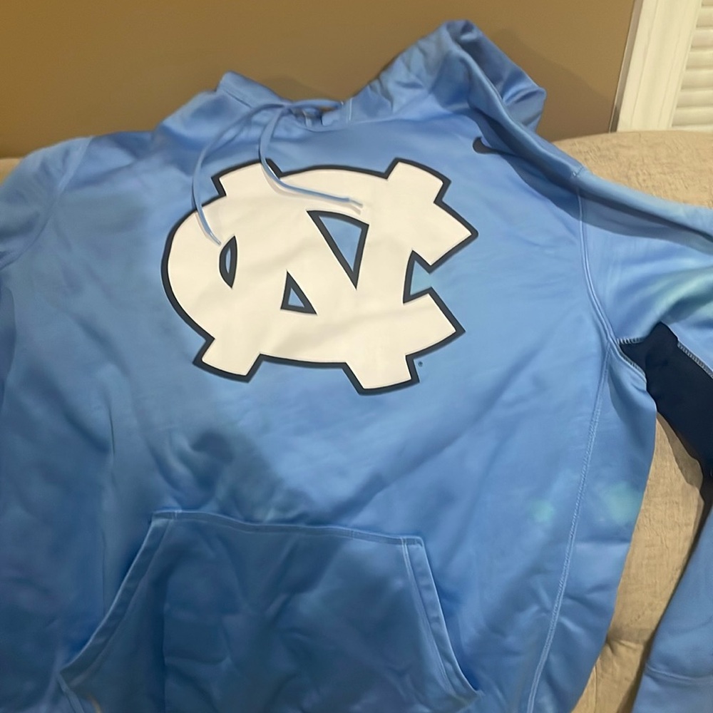 Mens Large Nike North Carolina Hoodie